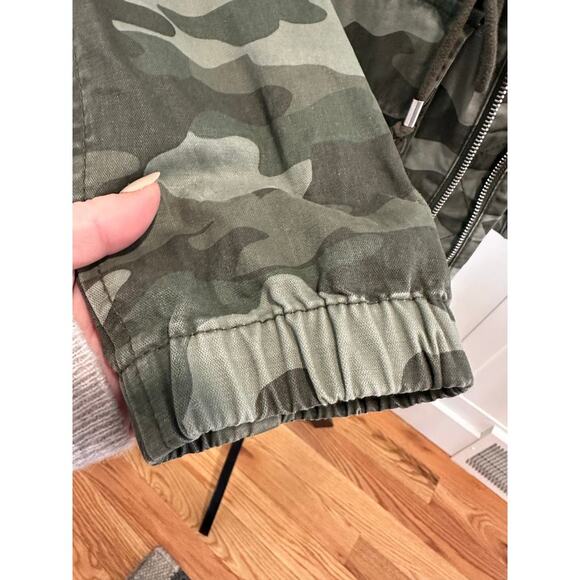 Old Navy Camo Spring Jacket - Picture 5 of 5